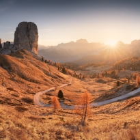 AUTUMN IN THE DOLOMITES - CINQUE TORRI